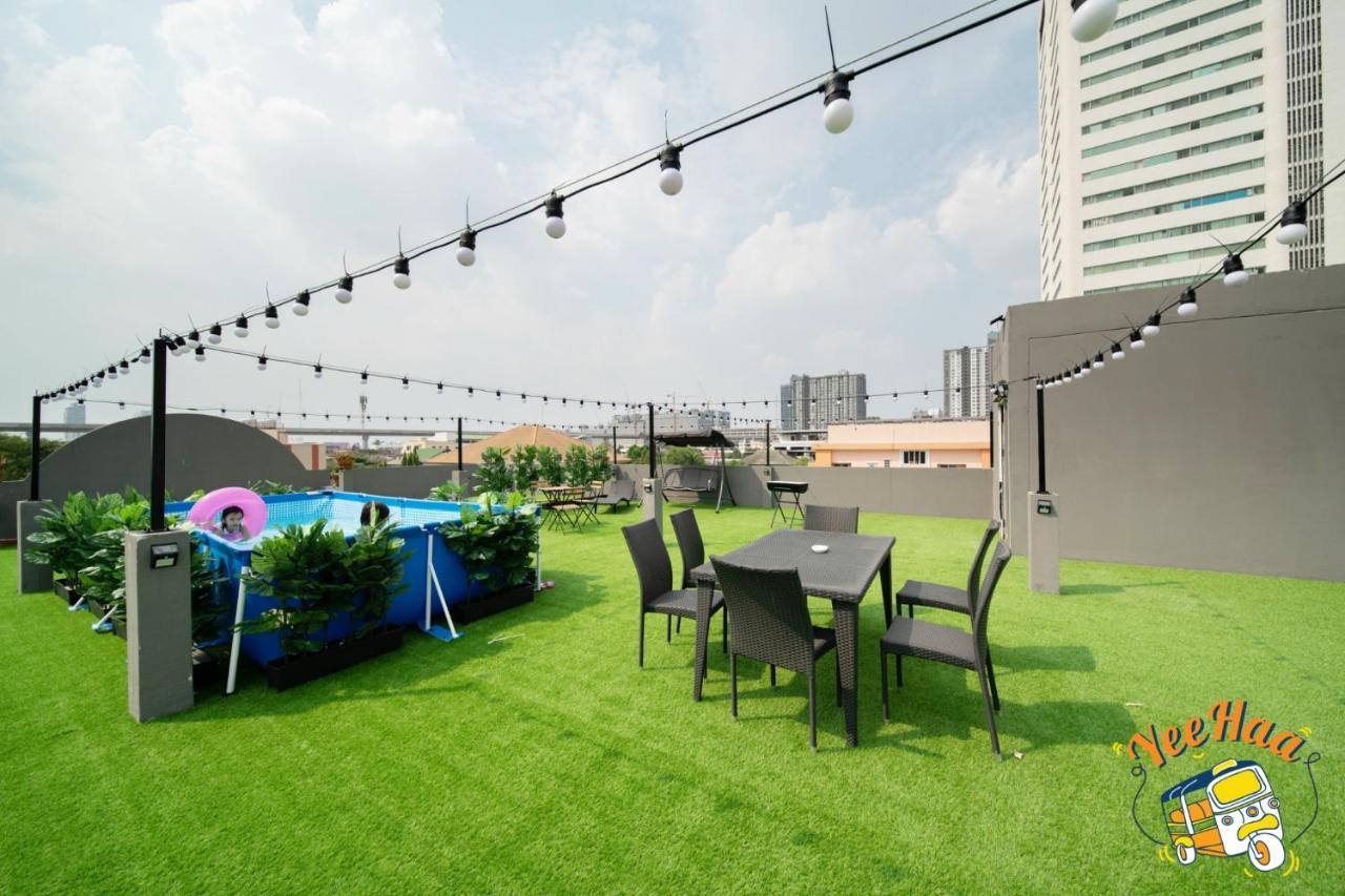 Yeehaa Bangsue Aparthotel Bangkok Exterior photo