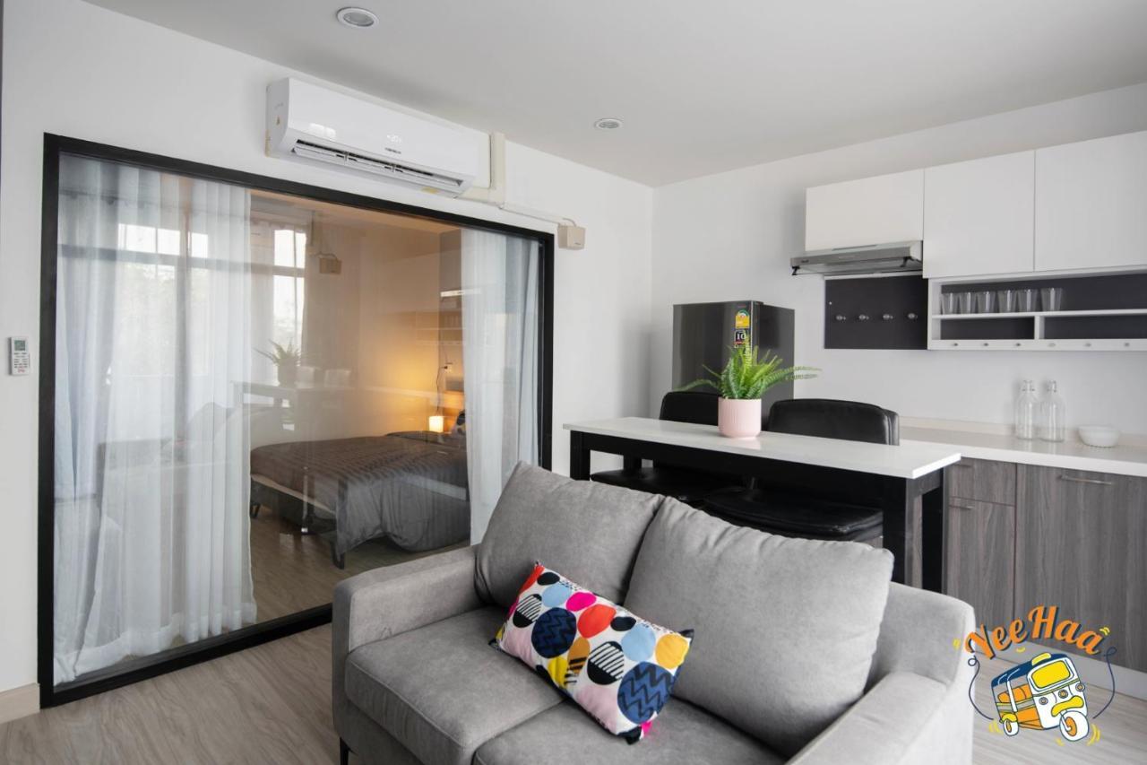 Yeehaa Bangsue Aparthotel Bangkok Exterior photo